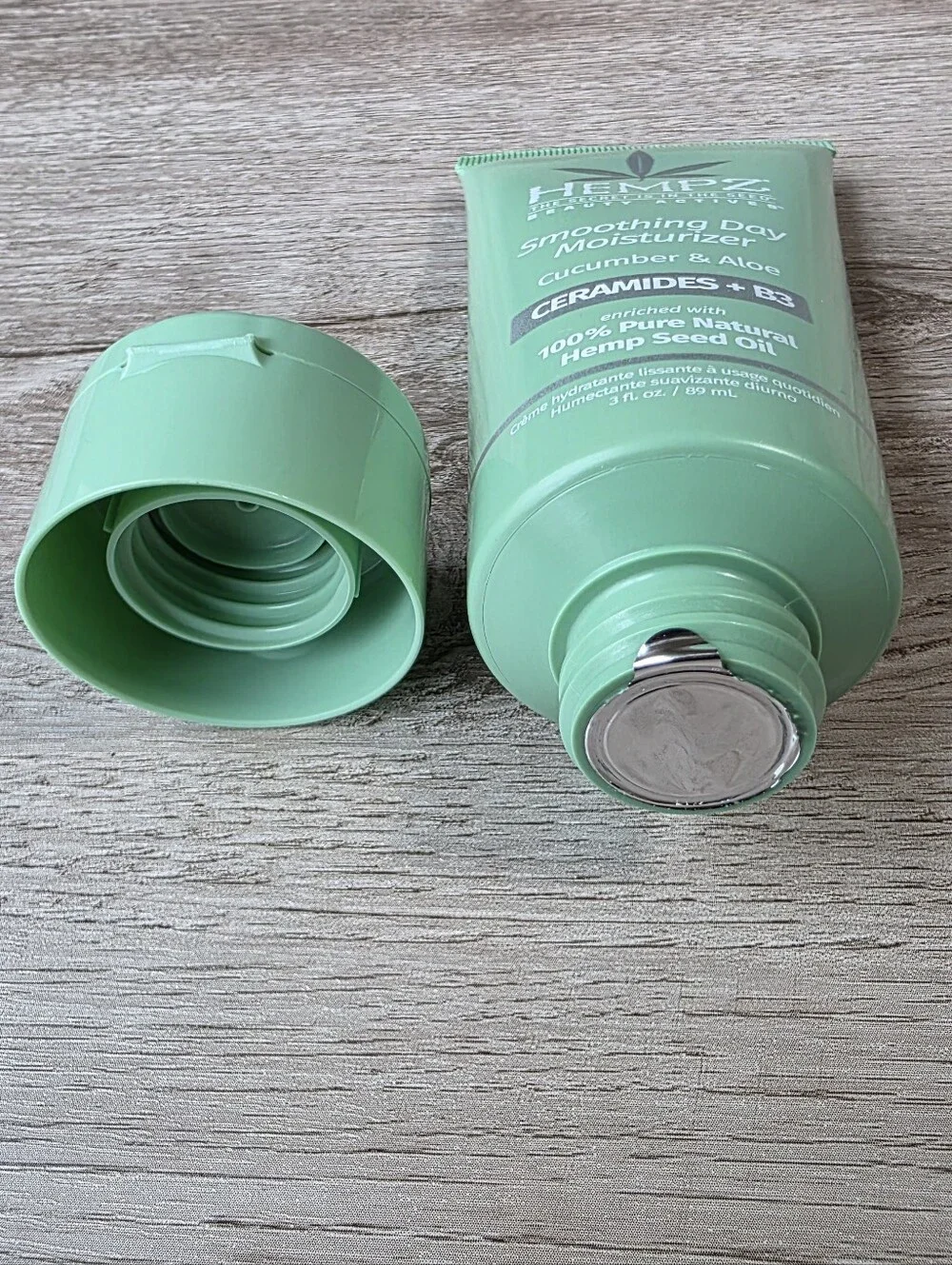 HEMPZ Smoothing Day Moisturizer Cucumber & Aloe Ceramides + B3 3 oz Sealed